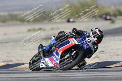 media/Dec-06-2025-CVMA (Sat) [[4a896cc04c]]/Race 4-Formula Middleweight/